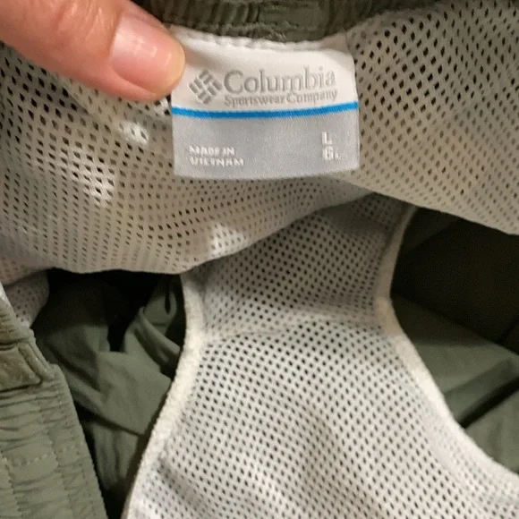 Mens Columbia shorts - Picture 3 of 5